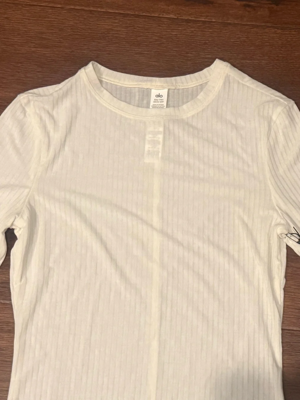 NWT ALO WOMENS RIBBED SEA-COAST LONG SLEEVE, SIZE XXS, CREAM